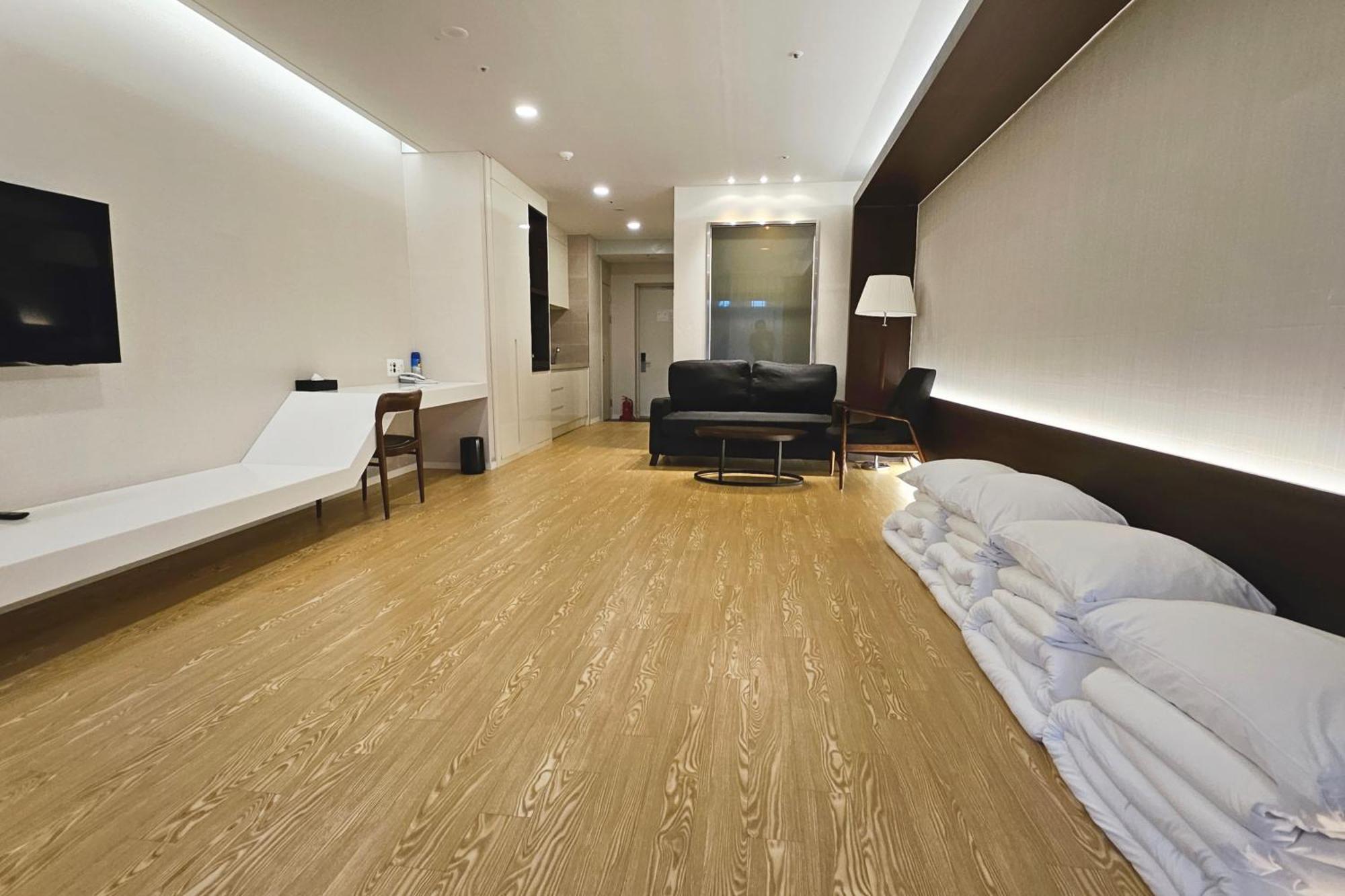 סאוגוויפו The Qube Resort Jeju מראה חיצוני תמונה
