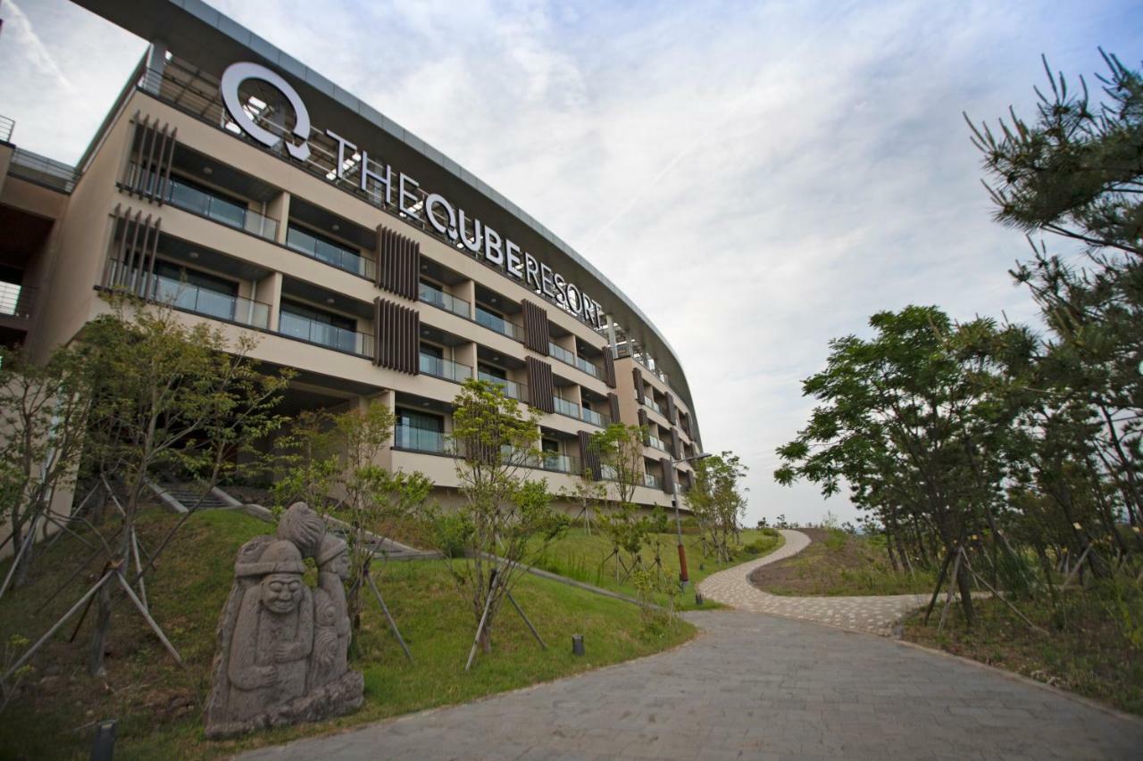 סאוגוויפו The Qube Resort Jeju מראה חיצוני תמונה